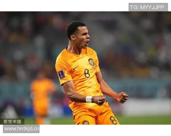 17岁塞内加尔中场达博试训曼联表现出色引发关注