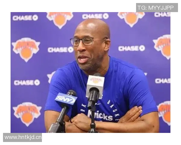 锡伯杜亲临绿军训练馆分享战术布朗回忆尼克斯如何逆袭我们