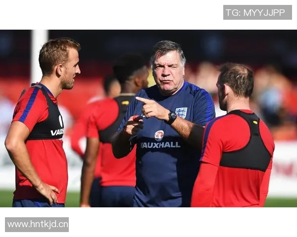 阿勒代斯质疑曼联未引进马特塔称其中锋实力无与伦比