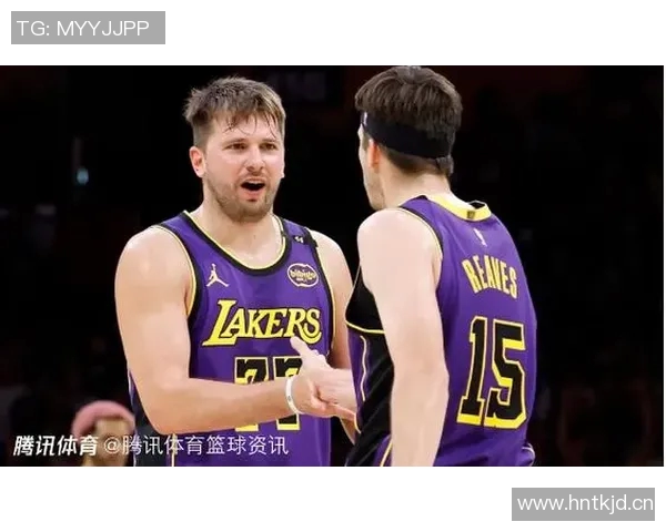 雷迪克谈对阵太阳的挑战里夫斯与东契奇需迅速适应比赛节奏