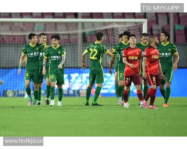 米诺特全场表现出色贡献16分6板马祖拉称其攻防两端积极性需持续保持 米诺特全场表现出色贡献16分6板马祖拉称其攻防两端积极性需持续保持