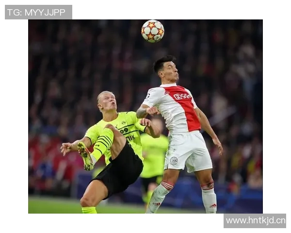 拜尔因轻微肌肉问题缺席多特训练出战黄潜前景不明