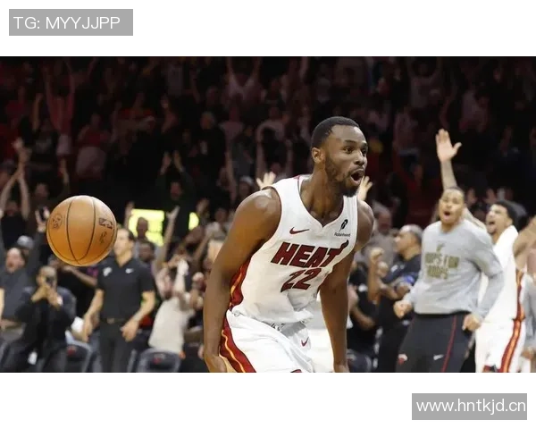 维金斯赞热火团队精神与韧性每位球员都全力以赴争取胜利